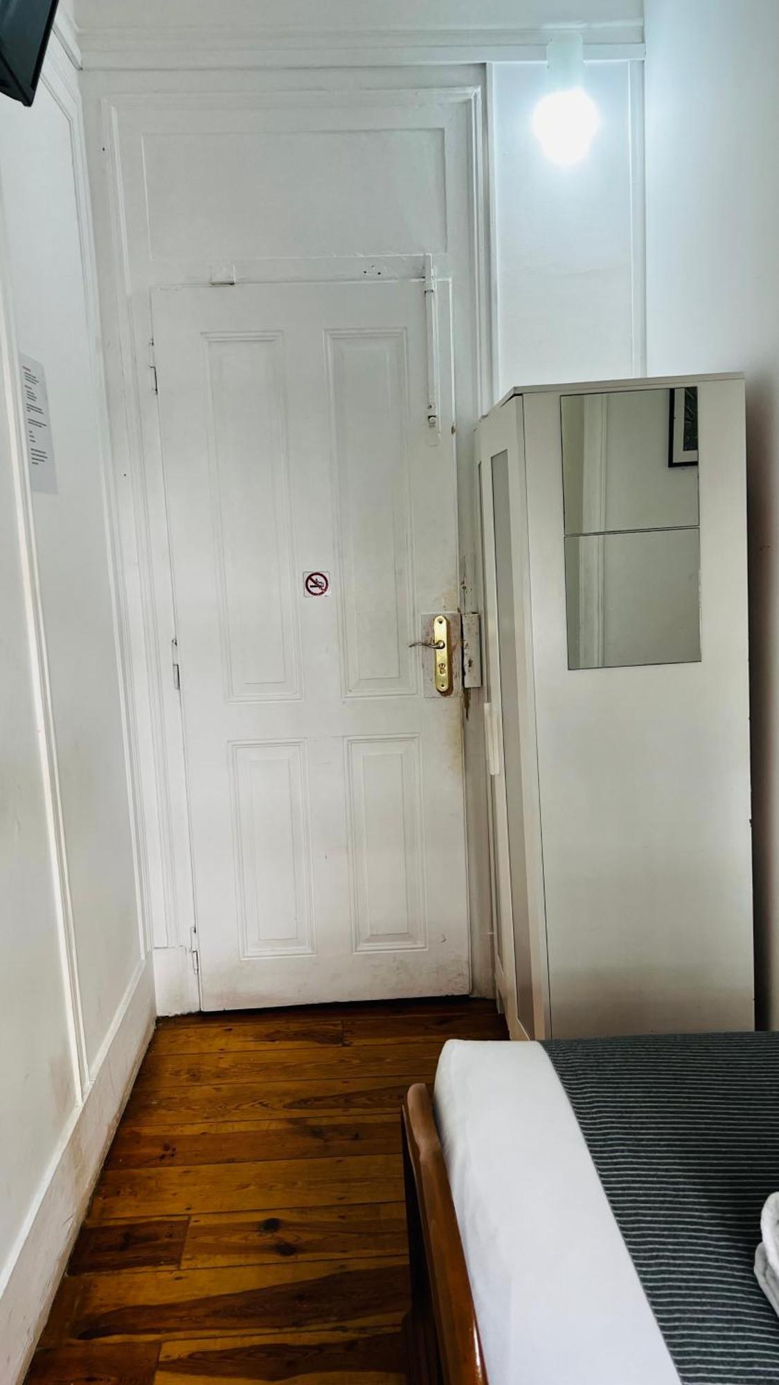 Apartamento Conde Do Redondo Lisbon Exterior photo